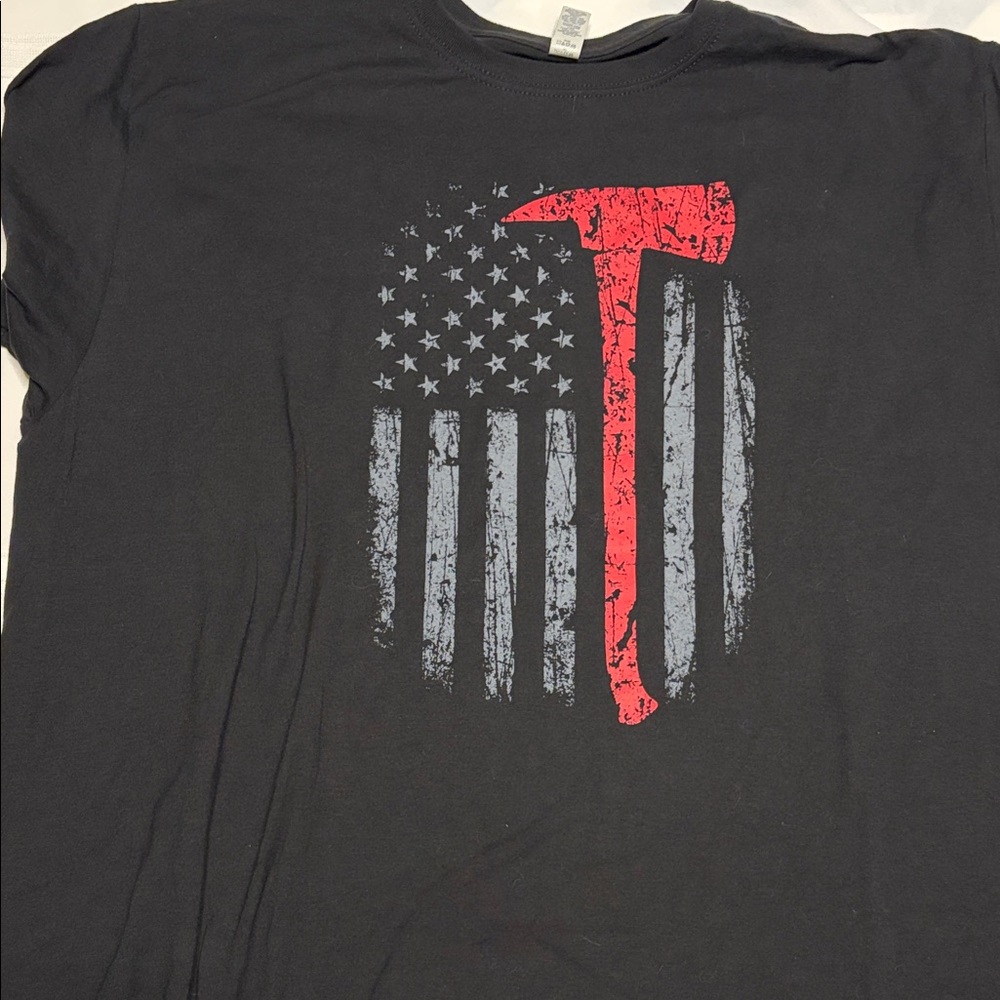 Jerzees Men's Tee - Black with Red and Gray Graphic